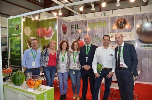 Equipo de Filosem junto a Mari Carmen Galera y Ángel Barranco de TECNOVA