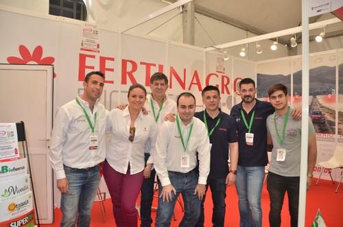 El equipo de Fertinagro en el primero día de feria