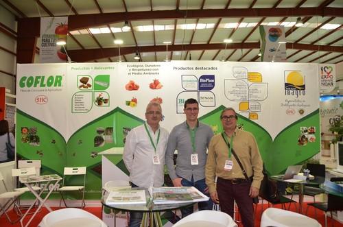 Antonio de la Cruz, de Coflor, junto a Rubén Soler y Raúl Martínez, de Inagro Gestión Agrícola