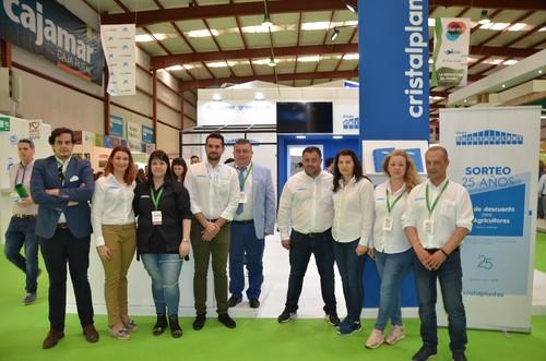 Equipo del Grupo Cristalplant a pleno rendimiento en la feria
