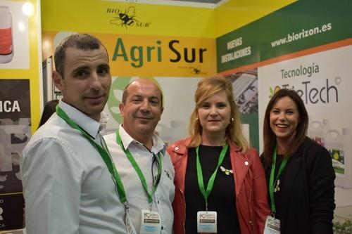 Equipo de Biosur asistente a Expolevante.