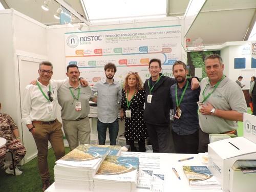 Presidente de Nostoc, Enrique Cat con su equipo en Expolevante