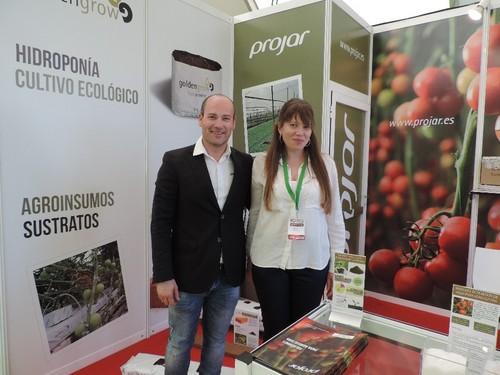 Miguel Tapia, delegado comercial de Almería junto a su compañera Araceli Hernández, asistente comercial