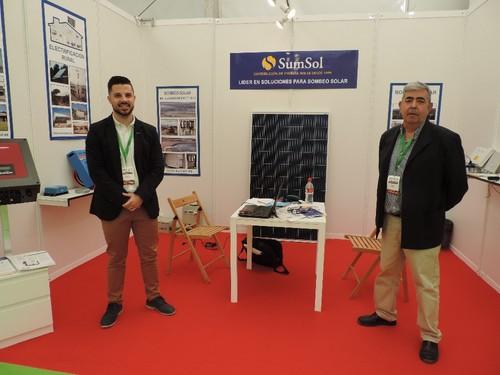 Ramón Delgado y Héctor Villodre. Equipo de SumSol en Expolevante