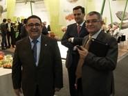 Joaquín Carrillo, de Cajamar, con otros compañeros