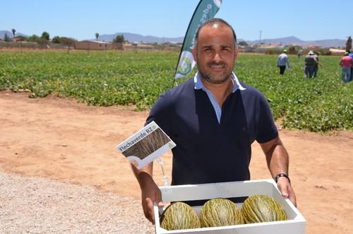 Miguel Bolaños, gestor de frutas de Supermercados Consum.