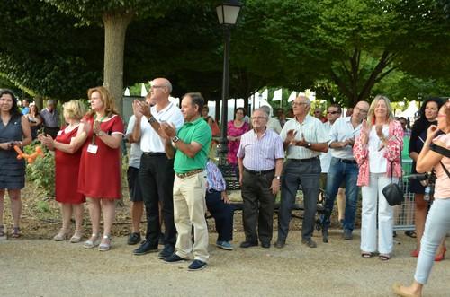 Aplausos tras la inauguración.