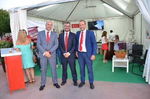 Representantes de Banco Santander.