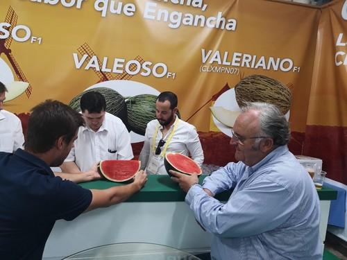 Casilda, la sandía de HM.CLAUSE fue degustada por muchos asistentes.