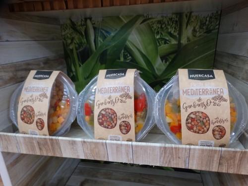 Parte de los productos que comercializa Huercasa, empresa que ofreció su opinió en el encuentro.