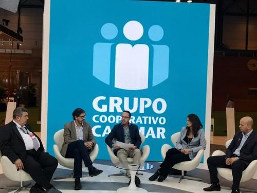 José Antonio Gutiérrez, director de Fhalmería, participó en una jornada ofrecida por Cajamar, hablando sobre marketing digital