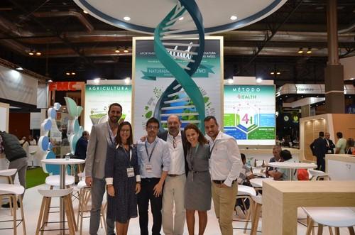 Parte del equipo de Kimitec Group.