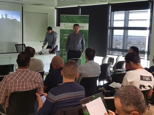 Javier Núñez, de Biosabor, habló sobre la mejora de la fertilidad del suelo y el manejo de nutrientes en cultivo ecológico.