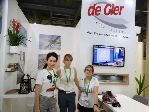 Mari Carmen Gómez, Carmen Salvador y Elena Lazcano, integrantes del equipo De Gier.