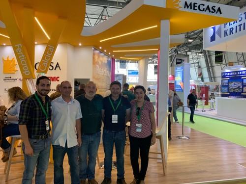 Parte del equipo de Megasa.