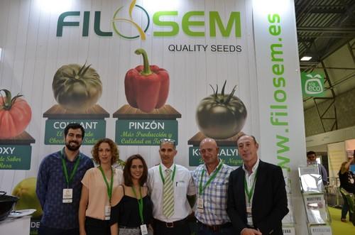 El equipo de Filosem en el último día de feria