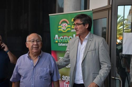 El alcalde de Adra, Manuel Cortés, fue una de las muchas autoridades presentes.