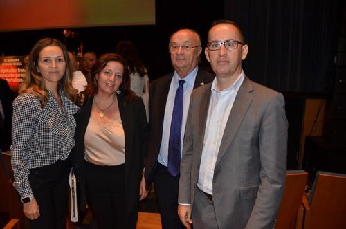 Parte del grupo municipal de Ciudadanos posa con Juan Antonio Planelles.