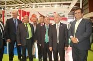 En el stand de Coprohníjar junto a su presidente, Juan Segura Morales.