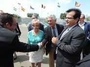 Elena Víboras, consejera de Agricultura, Pesca y Desarrollo Rural, junto al secretario general de Agricultura y Alimentación, Jerónimo Pérez, y el alcalde nijareño.