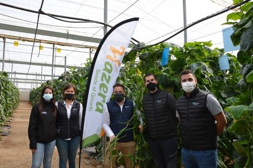 Parte del equipo de Hazera España junto a asistentes a las jornadas.