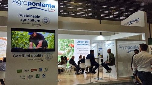 Expositor de Grupo Agroponiente