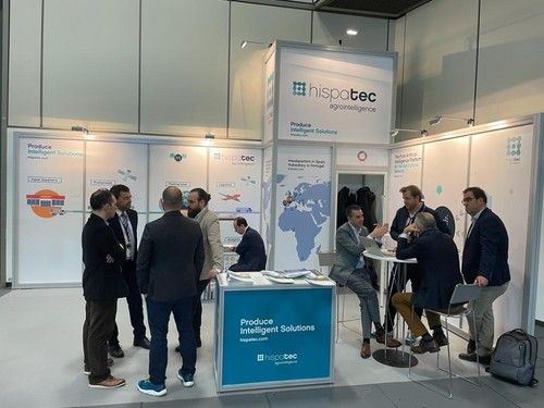 Hispatec, en el pabellón 23, entablando reuniones con sus clientes.