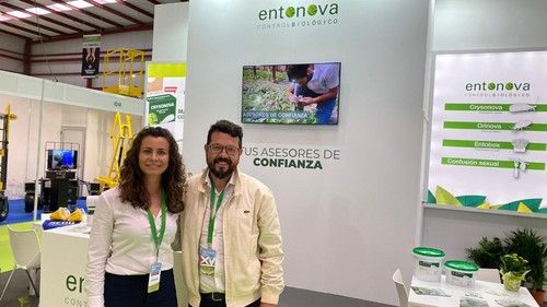 Entonova no faltó a la feria