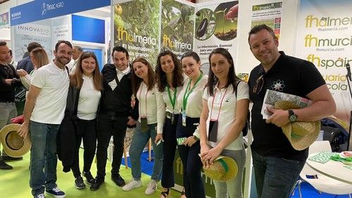 Muchos compañeros y amigos fueron los que visitaron la feria y se pasaron por nuestro stand