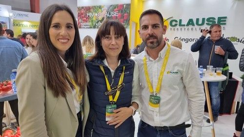 María Magdalena Cara, Beatriz Palmero y Francisco Cara, de HM.CLAUSE.