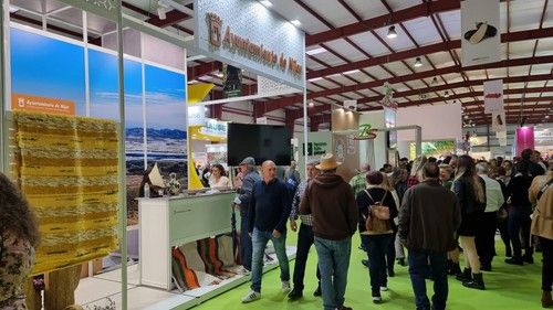 El expositor del Ayuntamiento de Níjar recibía a los visitantes en la entrada principal.