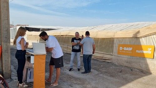 Incripciones previas a entrar en la finca.