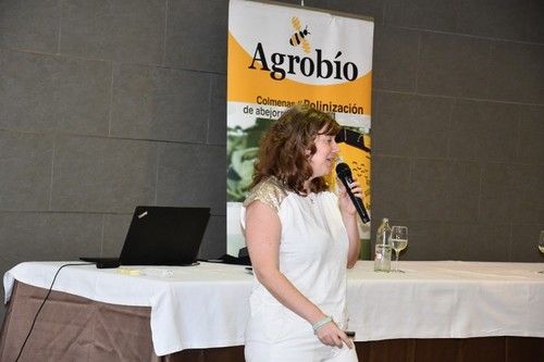 Isabel Santorromán, ingeniera técnica en Agrobío, introdujo las jornadas hablando sobre el trabajo que realizan en la empresa.