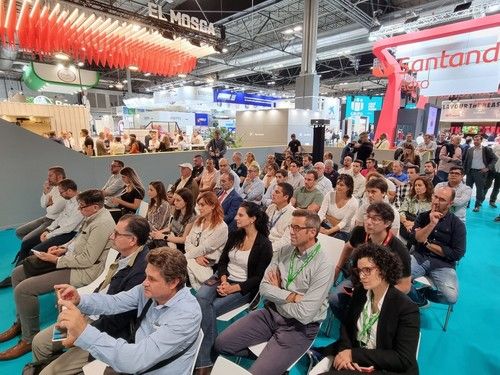 Lleno en el Foro Innova   para conocer Persicop, un fijador biológico de nitrógeno a base de dos cepas exclusivas de Syngenta.
