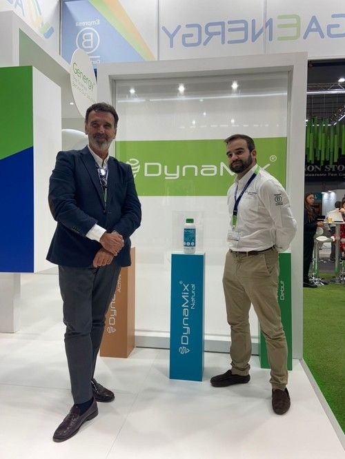 Manuel Valenciano, director regional de iberia y Pedro Peñalver, delegado comercial Almería, de Algaenergy.