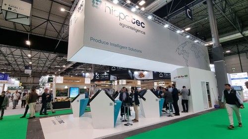 Expositor de Hispatec en el hall 5