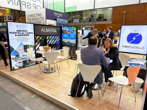 Stand del puerto de Almería