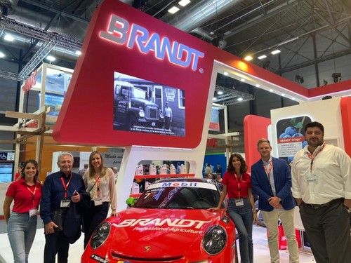 Parte del equipo de Brandt.