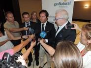 Atendiendo a los medios