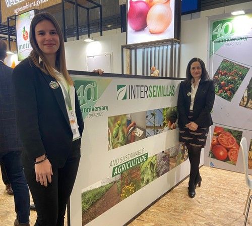 Santene Meugnier y Ester Gómez, Ventas Internacional de Intersemillas