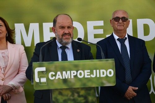 Francisco Lirola, alcalde de Dalías, también tuvo unas palabras de elogio a la cooperativa.