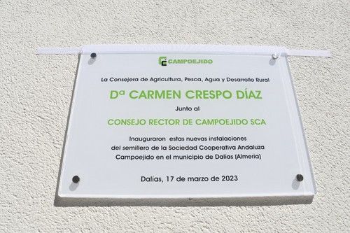 Placa de inaguración