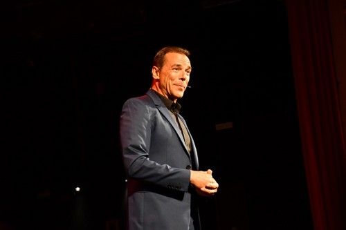 El periodisa Antonio Hermosa condujo la gala.