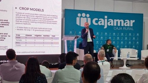 La sala de conferencias Cajamar acoge ponencias durante todas las jornadas.