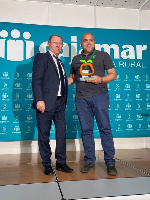 Haifa también ha recibido su premio.