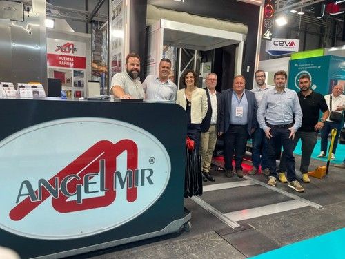 Angel Mir está presente en el pabellón 4.