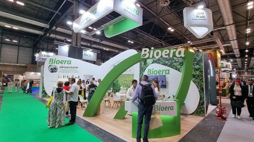Expositor de Bioera en el hall 8.