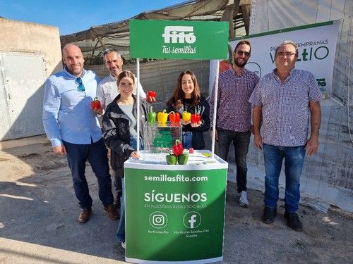 Parte del equipo de Semillas Fitó que ha estado atendiendo a los agricultores.