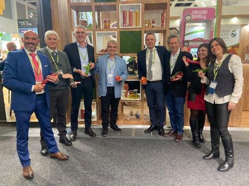 Equipo de la casa de semillas italiana ISI Sementi.
