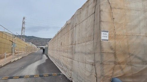 Los invernaderos del centro de investigación reproducen las condiciones de la provincia almeriense.